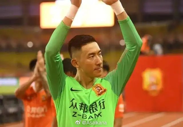 国产j8又粗又硬又大又爽小说